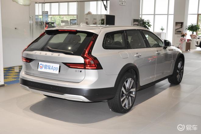 沃尔沃V90 CCXC90正式上市 售3918万元起(图2)