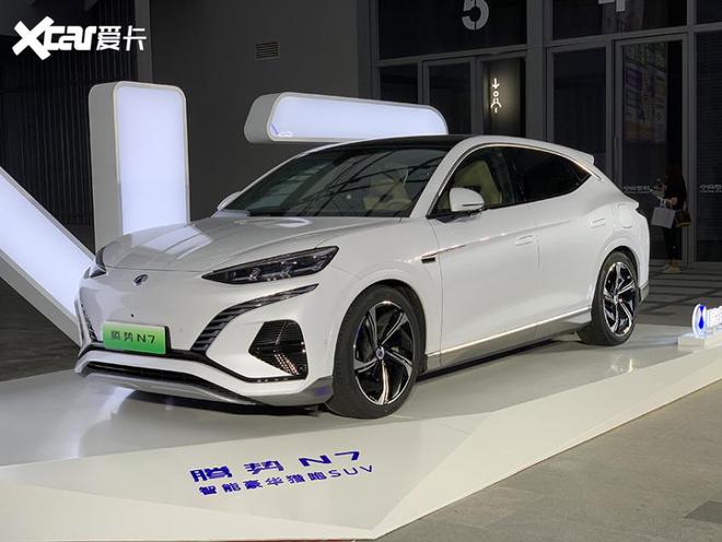 腾势N7正式上市 售价3018-3798万元(图2)