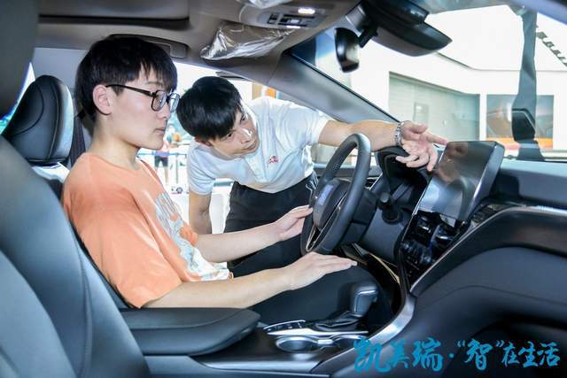 凯美瑞持续热销智能加码、无忧电混(图3)